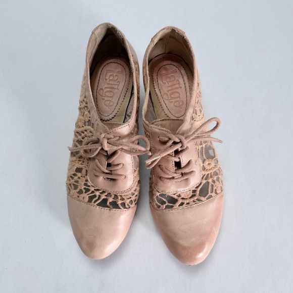 Anthropologie Latigo “Mystique”Blush Lace Oxford Heels - Picture 3 of 5
